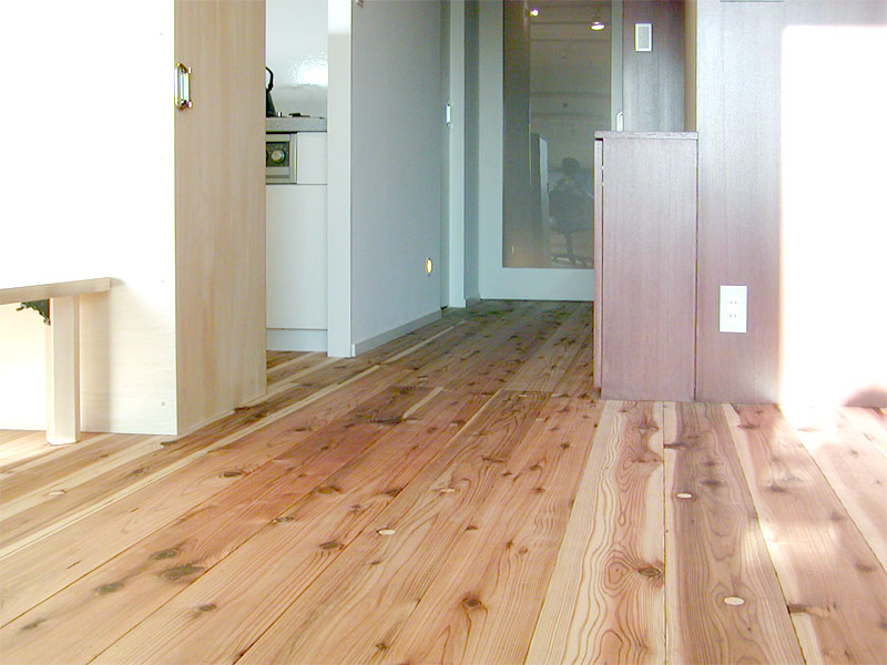 杉の床の暮らし 一番簡単な本物の木の家 志田建築設計事務所 東京都 中野区