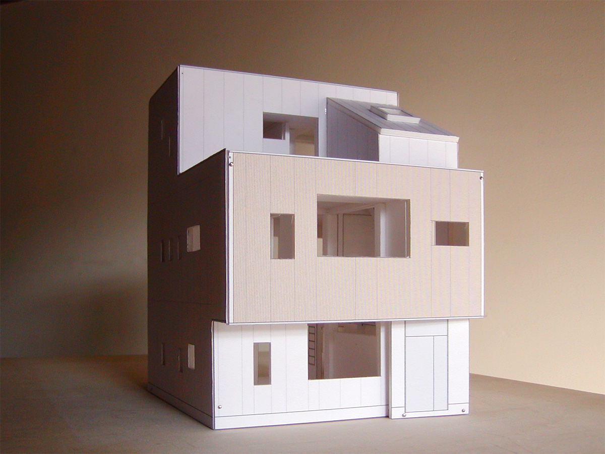 ２世帯住宅　No.４（ナンバーフォー）　模型